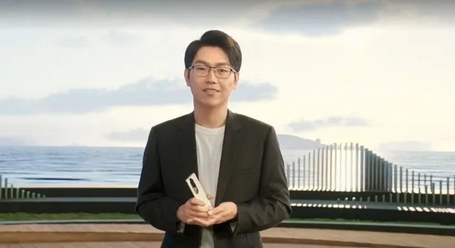 灿烂金全新配色惊艳全场！OPPO Reno10系列新机亮相