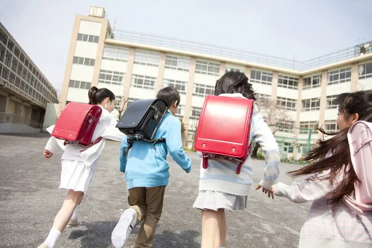 福建莆田一小学19名学生感染，小学为何成为疫情爆发点？