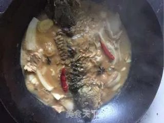 炖鱼