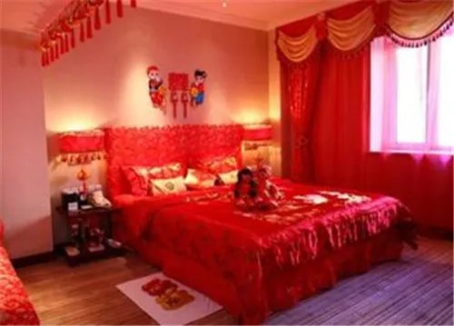 婚房床头布置图片欣赏 婚房床头布置有什么禁忌