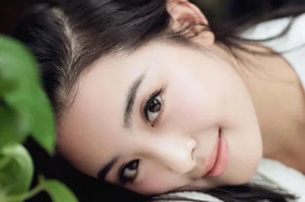 张含韵最经典的歌曲top10:《想唱就唱》上榜,满满都是正能量