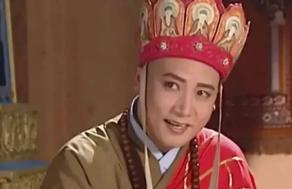 86版唐僧扮演者徐少华现身街头做公益，与迟重瑞的生活有何不同？