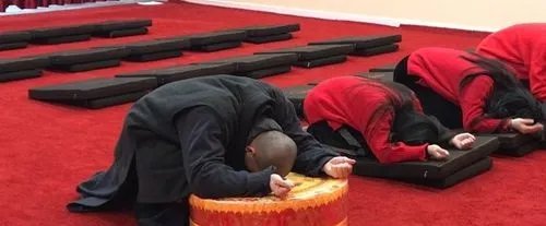 如何拜佛礼佛:正确姿势