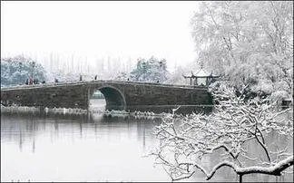 请问杭州市内主要有哪些旅游景点啊?