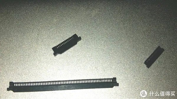 lenovo 联想 Y560 笔记本电脑 DIY升级修复 篇一：屏幕固定位断裂彻底修复图文解说