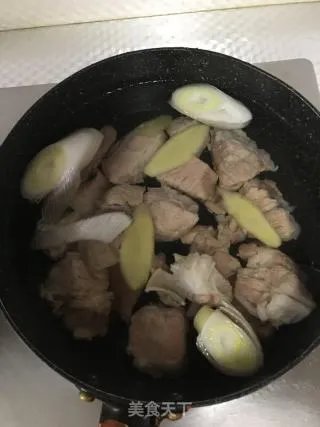 西红柿牛腩汤