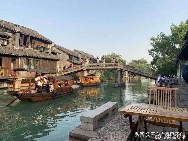 孙红雷与王俊迪到乌镇干什么？