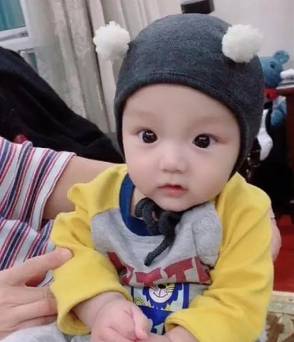 她花六年整容成杨幂,嫁给富二代后,如今现状怎么样?