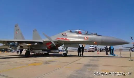 印度空军苏30战机部署拉达克前沿机场,我方歼-16能否碾压?