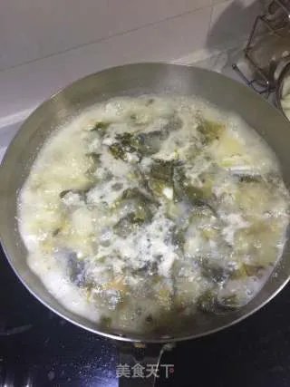酸菜鲈鱼