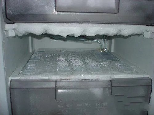 冰箱冷藏室结冰怎么处理 冰箱冷藏室结冰的原因及解决办法