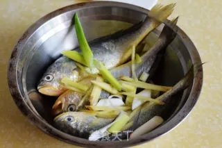 香煎黄花鱼