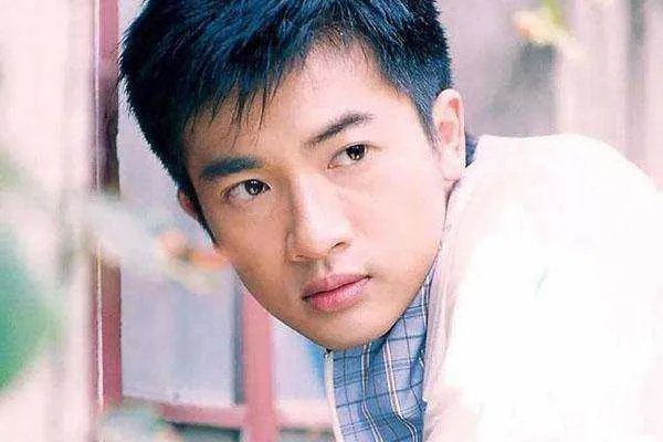 吴奇隆:我都不敢认了,45岁苏有朋和以前容貌到底有多大差距?