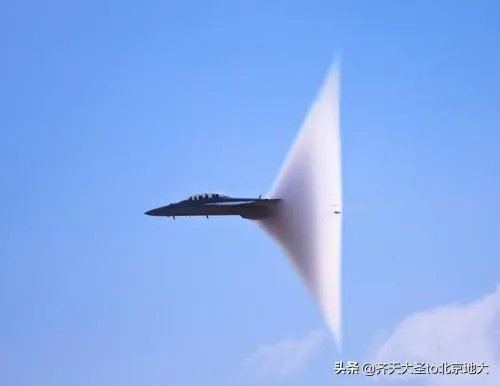 音爆云是怎样形成的?