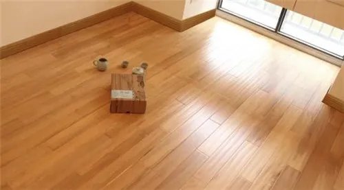 实木地板和复合地板区别是什么