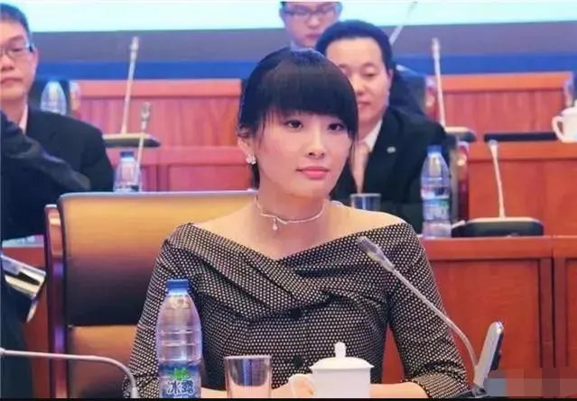 宗庆后的简介,宗庆后两儿一女是真的吗?