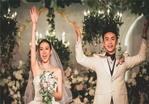 婚礼现场唱什么歌好 10首适合在婚礼上唱的歌
