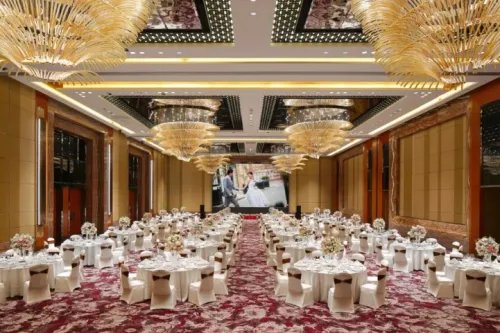 济南市适合办婚宴的酒店有哪些 济南阳光壹佰雅高美爵酒店办婚礼怎么样