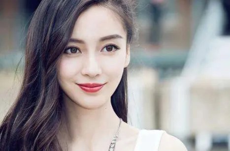 “花瓶女”是什么意思?