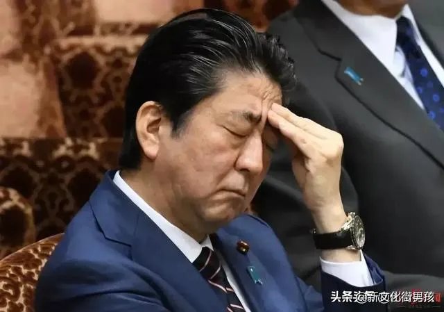 安倍提出辞职后,为何还要坚持任职到下任首相选出为止?