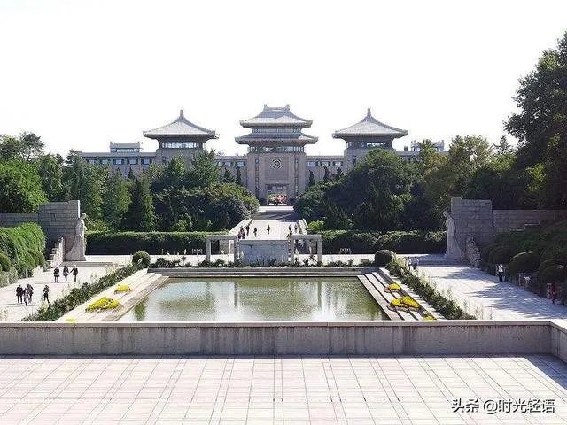 南京有哪些好玩的景点?住宿有哪些建议?