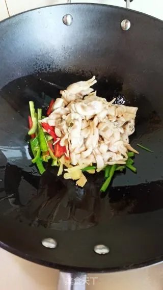 青红椒炒蛏子