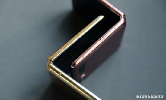 三星Galaxy Z Flip 5G评测 一款华丽却不实用的奢侈品