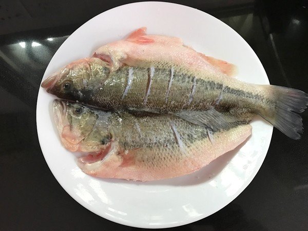 烤鱼的制作方法和配料是什么?
