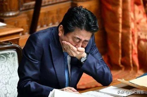 安倍提出辞职后,为何还要坚持任职到下任首相选出为止?