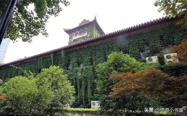 南京有哪些好玩的景点?住宿有哪些建议?