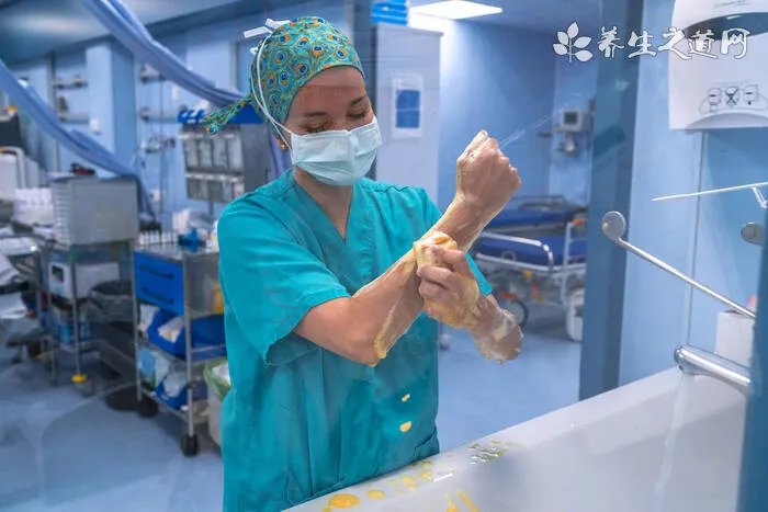 油性皮肤用什么洗脸 清洁护肤要做好