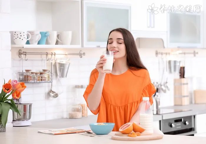 梦见和美女亲热