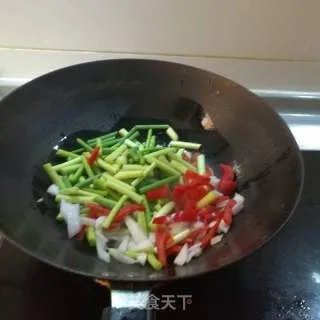 炒蒜苗