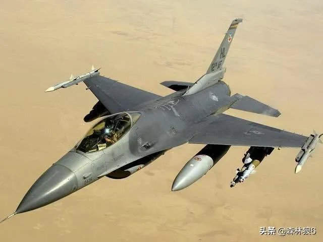 印度空军苏30战机部署拉达克前沿机场,我方歼-16能否碾压?