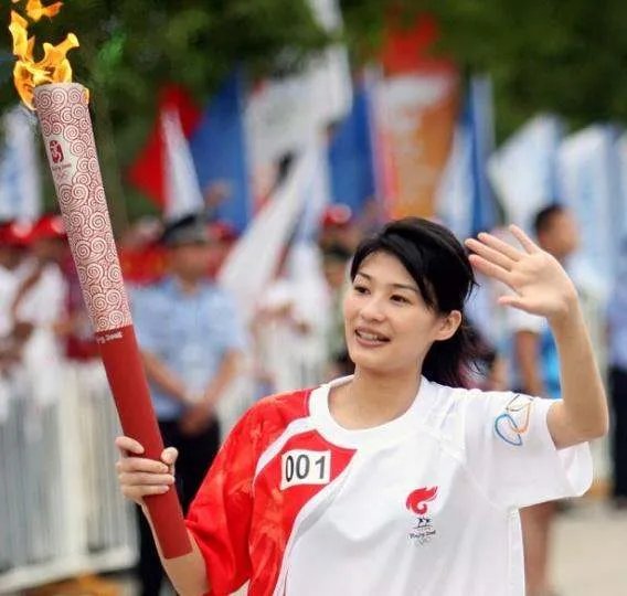 跳水冠军李娜现状如何?