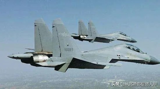 印度空军苏30战机部署拉达克前沿机场,我方歼-16能否碾压?