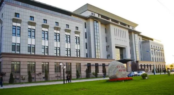 天津商业大学图书馆对外开放吗?