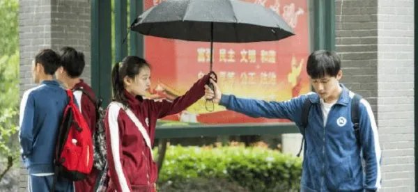 张雨剑承认恋情,单身人设崩塌,吴倩为何能够接受充满谎言这样的他?