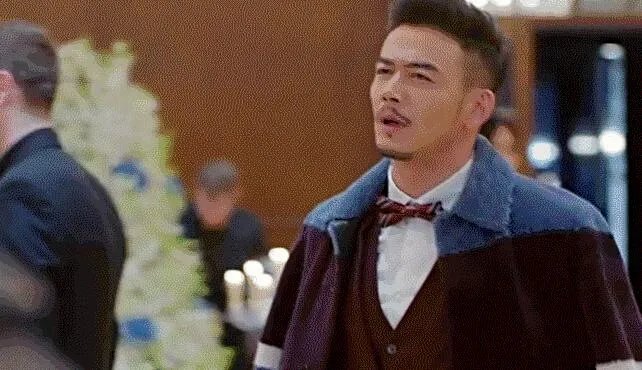 2018大衣款式颜色流行趋势