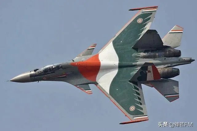印度空军苏30战机部署拉达克前沿机场,我方歼-16能否碾压?