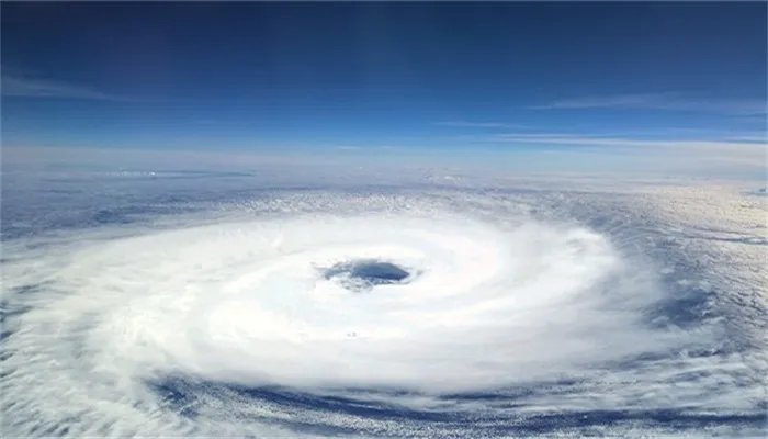 台风圆规或13日登陆海南,浙粤琼台部分地区大暴雨