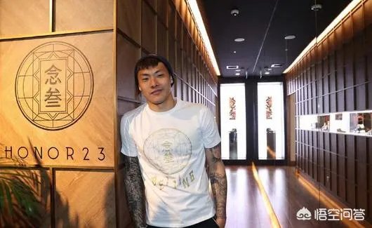 C罗中国行期间,为何会面中国球员王大雷?