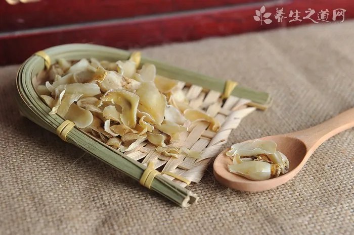 脚趾甲变厚变黄是什么问题