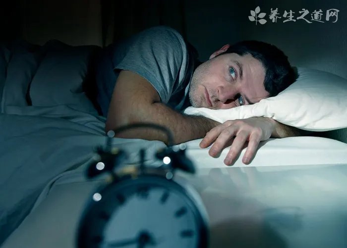 按摩丰胸:真人丰胸按摩手法详细图文教程