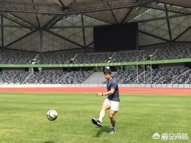 苏炳添微博秀脚法,你怎么看?