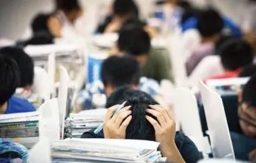 中考没考上普高,上民办高中再加上补课能否考上大学?