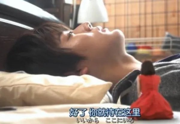 突然变成了“拇指姑娘”,《小南的迷你情人》说了什么?
