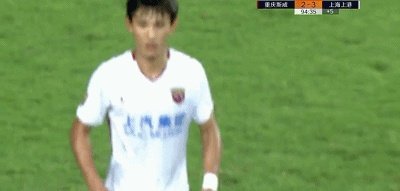 中超第19轮,重庆斯威队替补门将隋维杰被主裁判出示红牌,如何评价此事?