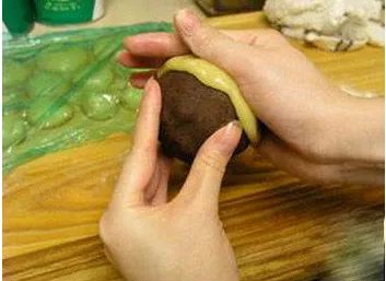 怎么在家做月饼?