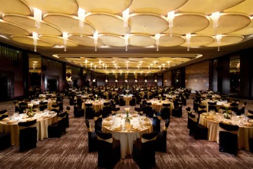 济南市适合办婚宴的酒店有哪些 济南阳光壹佰雅高美爵酒店办婚礼怎么样